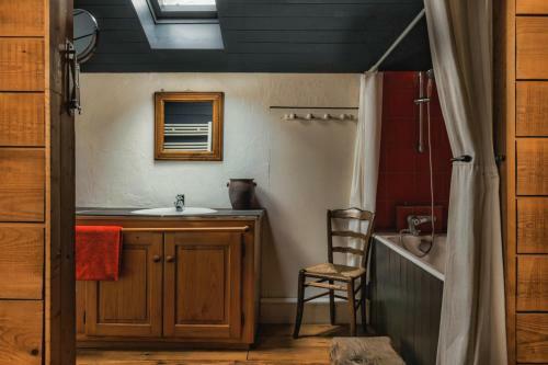 4br Traditional Chalet Bbq + Fireplace + View