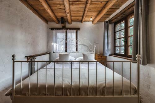 4br Traditional Chalet Bbq + Fireplace + View