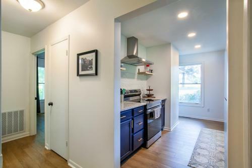 Hidden Lake Retreat - Lake Access, View And Fireplace