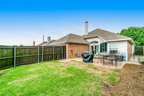 Artful Retreat In Allen