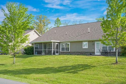 Luxe Quiet Townhouse W/parking/pool/by Dollywood