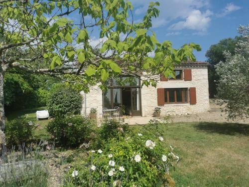 Immaculate 2-bed House In Loubes Bernac