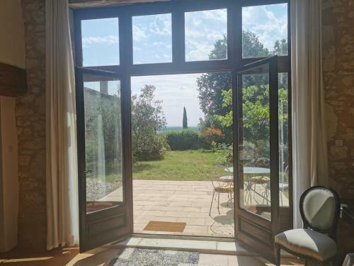 Immaculate 2-bed House In Loubes Bernac