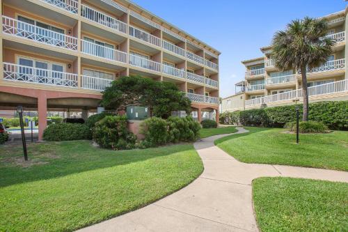Apartamento Victorian Escape - Serene Condo With Beach Views Condo