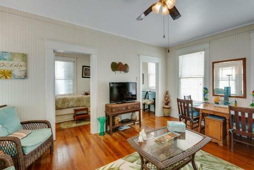 Lazy Days Cottage - Amazing Views And Great Location! Home