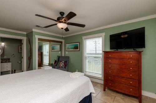 Mustang Island Beach Club 101k