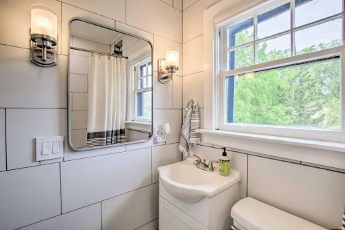 Family-friendly Logan Getaway With Yard And Grill