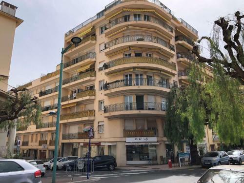 Apartment Menton, 1 Bedroom, 4 Persons - Fr-1-196-305