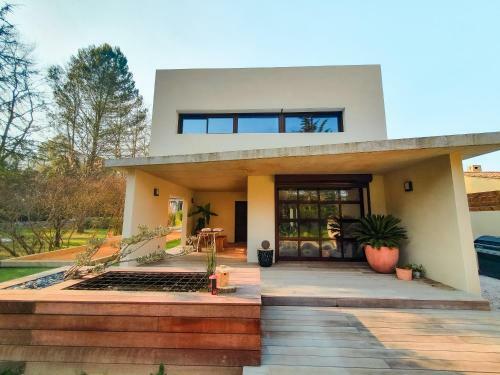 Villa Onyx By Precious Houses