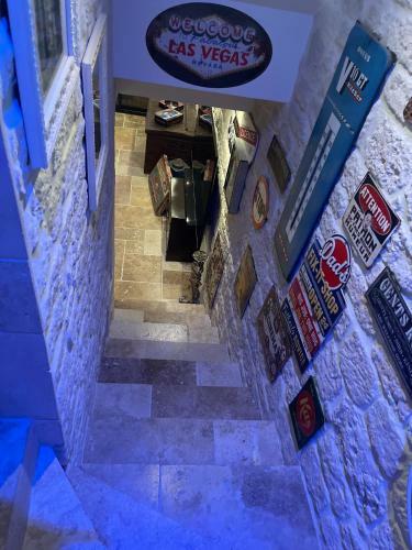 Bed & Breakfast Suite 785 Chambre Jacuzzi Cave Bar
