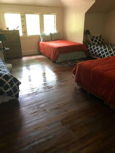 Greenbrier River Hideaway W/ 11 Acres Of Frontage!