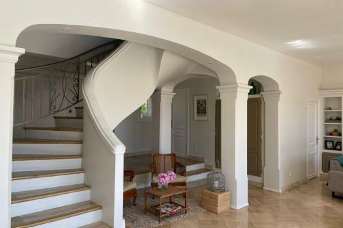 Luxury Villa With Garden And Pool In Mougins!