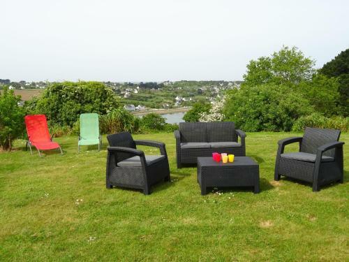 Holiday Home With Sea View, Plougasnou