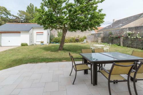 Maison Familiale Proche Centre-ville Avec Jardin