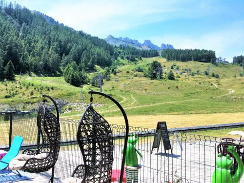Hotel Le Balcon Des Ecrins