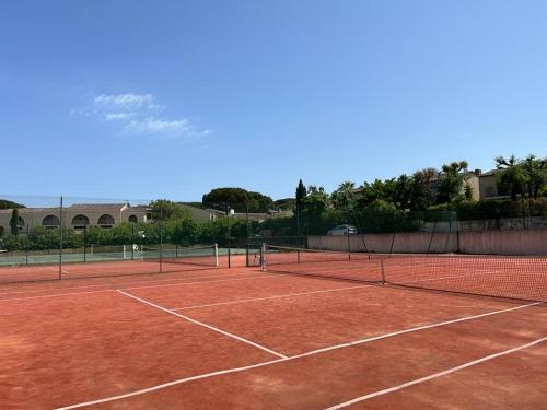 Apartamento L?atypique : 2 Chambres // Piscine // Parking