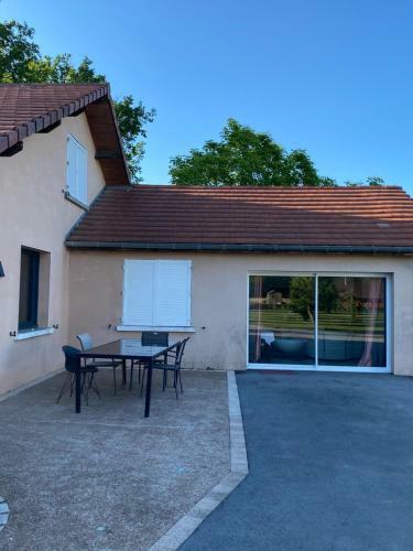 Bed & Breakfast Agr�able Chambre D?h�te Calme Avec Piscine