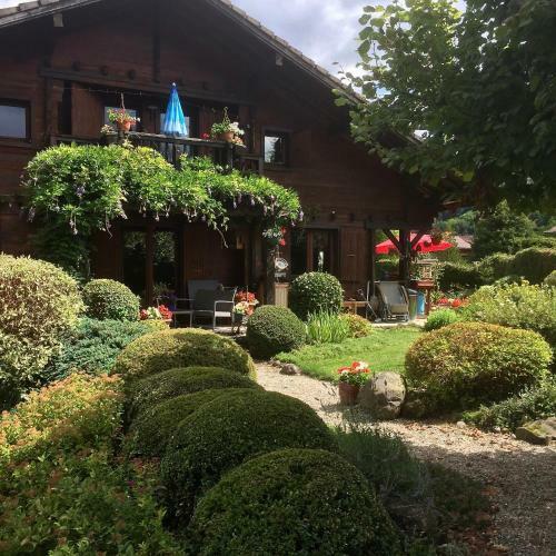 Bed & Breakfast Chalet Les Chouettes