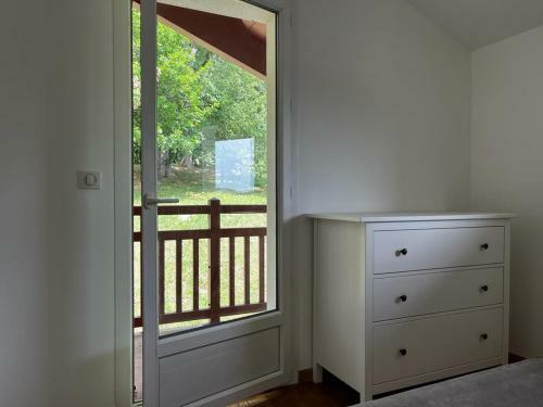 Villa Urrugne, 3 Bedrooms, 6 Persons - Fr-1-239-770
