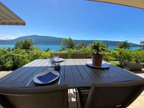 Apartamento Lake & Mountain View - Piscine, Parking, Terrasse