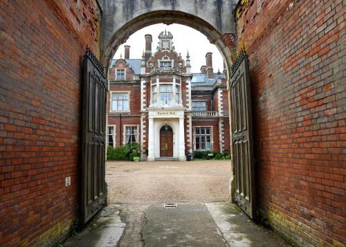 Lynford Hall Hotel