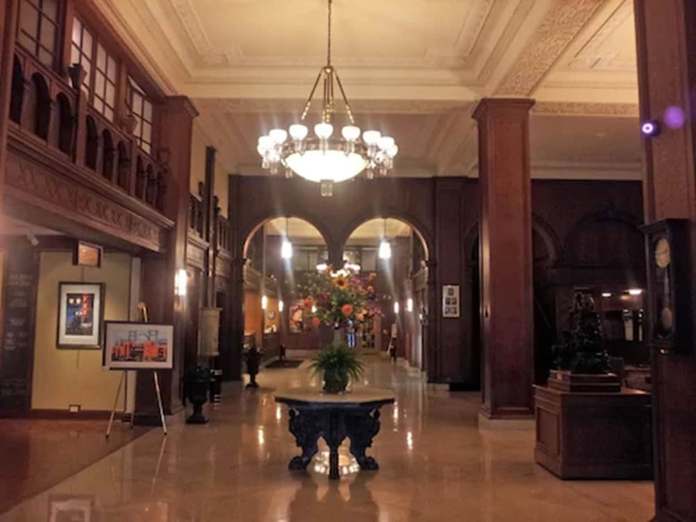 Hotel Missouri Athletic Club