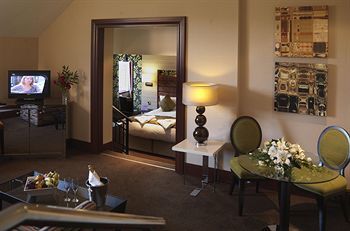 The Cheltenham Chase Hotel - Qhotels