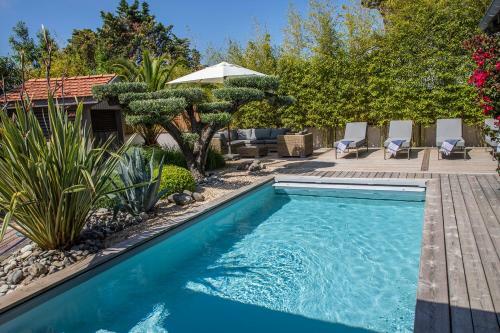 Villa Mooreva Lodge - Services, Climatisation, Piscine Chauff�e, Plage � 80m