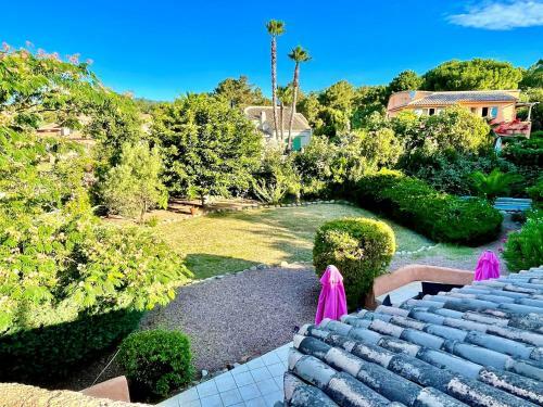Majestic Villa In Lecci With Garden