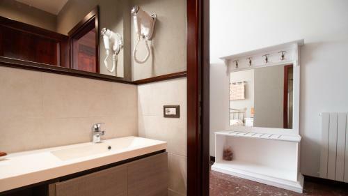 Hostal Welcomely - Cocco E Dessi Home