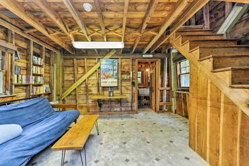 Mattapoisett House With 7 Acres And Private Beach