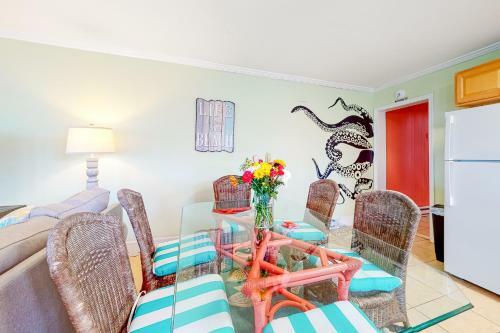 Brooklyn's Casa Rosa & Hitch Apartment