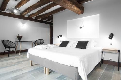 Bed & Breakfast Jardin Des Sens, La Rente D'eguilly