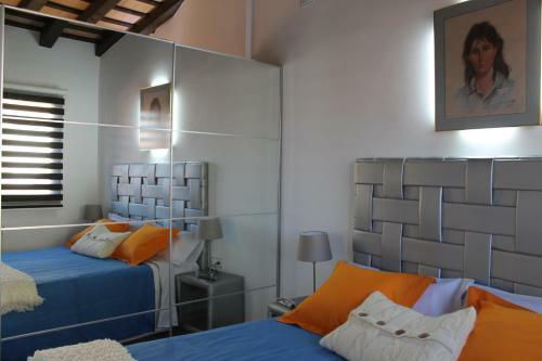 Apartaments Y Habitacions Entre Volcans