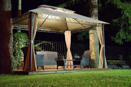 Hotel Lh Albergo Il Picchio