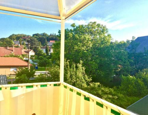Villa Sebesty�n Apartments