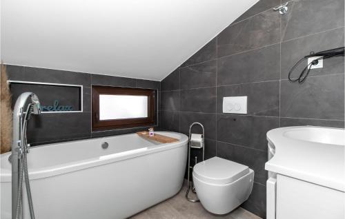 Nice Apartment In Crikvenica With Wifi And 2 Bedrooms