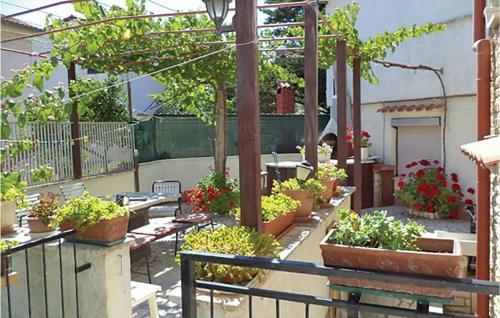 Amazing Apartment In Pula With 2 Bedrooms