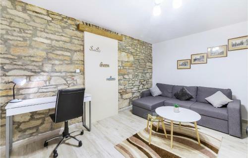 Nice Apartment In Pula With Wifi And 2 Bedrooms