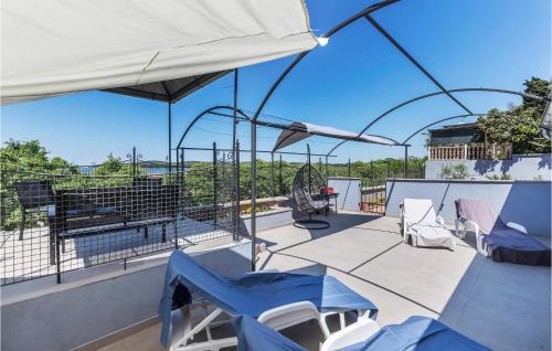 Nice Apartment In Pula With Wifi And 2 Bedrooms