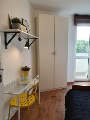 Apartament Bretowska Brama IV