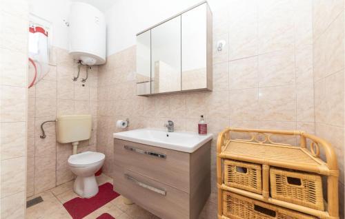 Amazing Apartment In Trogir With 1 Bedrooms