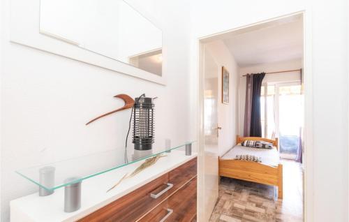 Amazing Apartment In Trogir With 1 Bedrooms