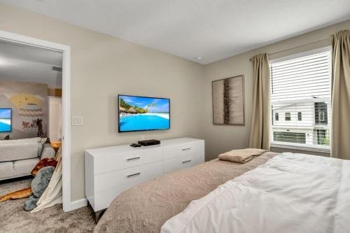 Scream Luxury Champion Gates Sleep 22