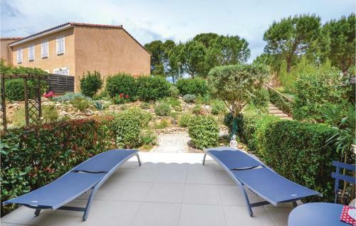 Two-bedroom Holiday Home In Calvisson