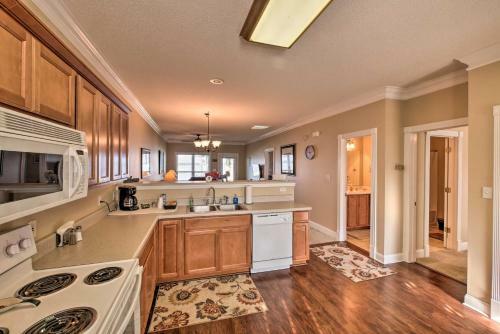 Waterfront Weiss Lake Getaway With Dock And Patio!