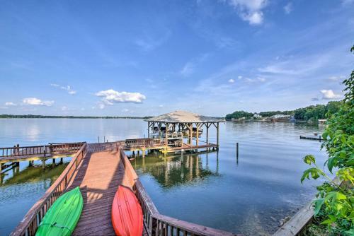 Waterfront Weiss Lake Getaway With Dock And Patio!
