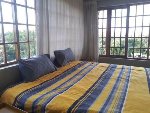 Cottage, Close To Uj, Milpark, Wits