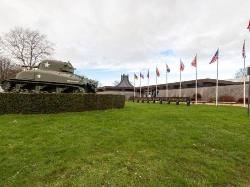 Calm And Comfortable Apartment In Bayeux