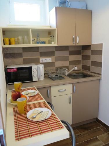 Apartamento K�kszalag Vend�gh�z